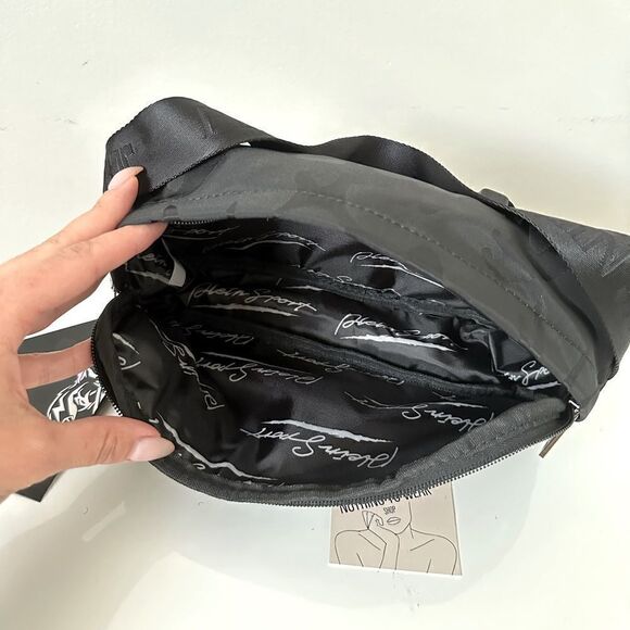 ⭕️ PHILIPP PLEIN SPORT Camouflage Fanny Pack Belt Bag Designers Black Green Camo - Picture 8 of 9